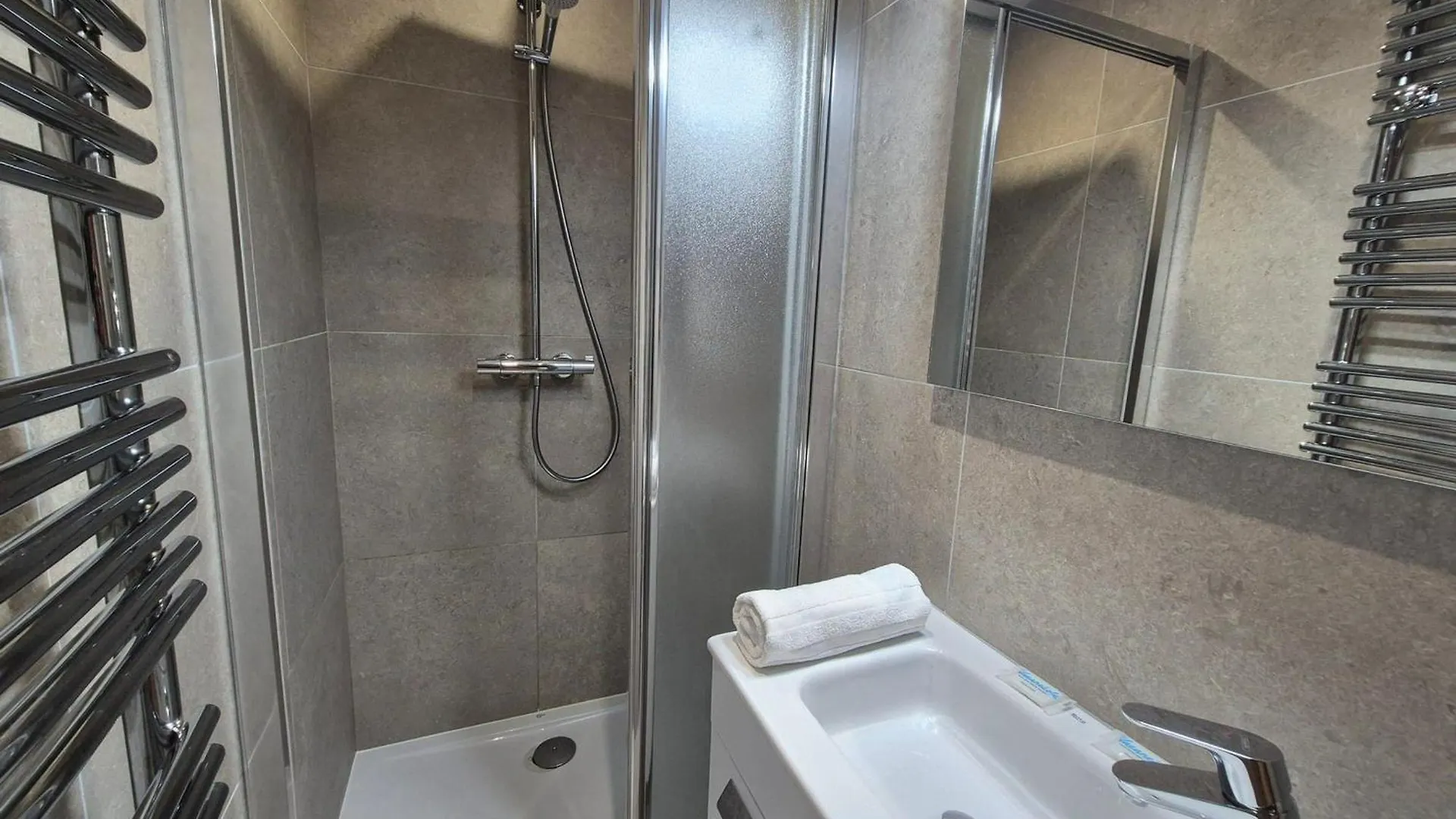 Bel Appartement Moderne 8 Pers, 250M Des Pistes - Fr-1-811-24 Les Deux Alpes